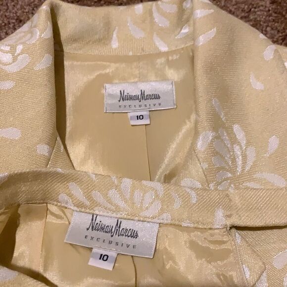 Neiman Marcus exclusive women’s suit - Picture 8 of 14